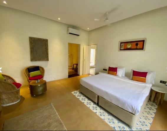 Parijat Private Pool Villa 1, 2 And 3 Bhk Ουνταϊπούρ Εξωτερικό φωτογραφία